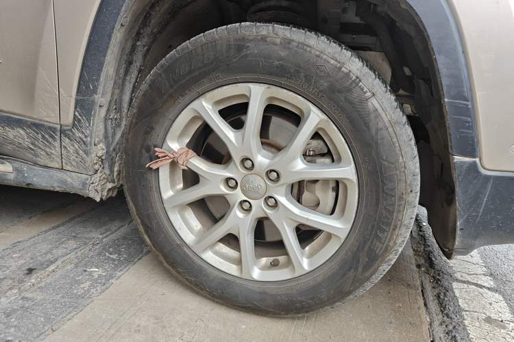 Used Jeep Cherokee 2016 2.4L Professional Smart Version