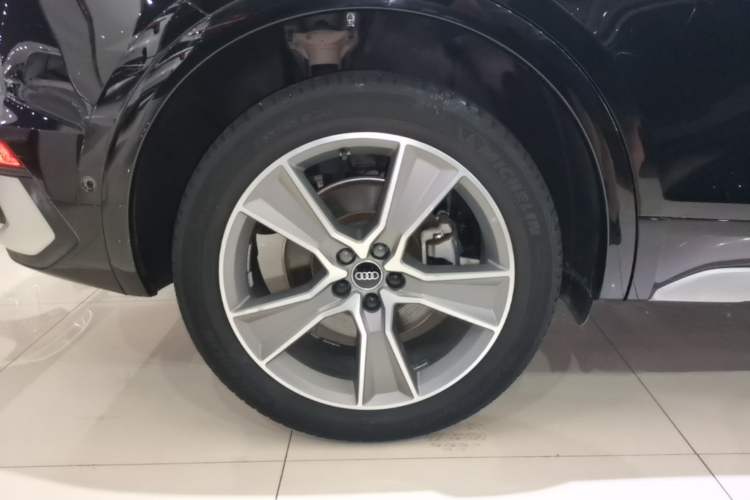 Used Audi Q5L Sportback 2022 40 TFSI Luxury Model