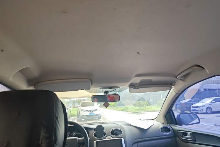 Used Ford Focus 2013 Hatchback Classic 1.8L Manual Base Model Headliner