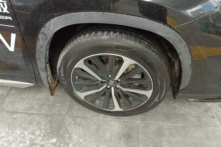 Used Toyota Crown Kluger 2021 2.5L HEV Four-Wheel Drive Flagship Edition Exterior 4