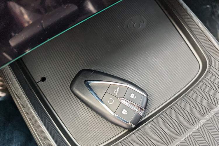 Used Changan Eado 2025 Blue Whale 1.5T 500Bar Prestige Model