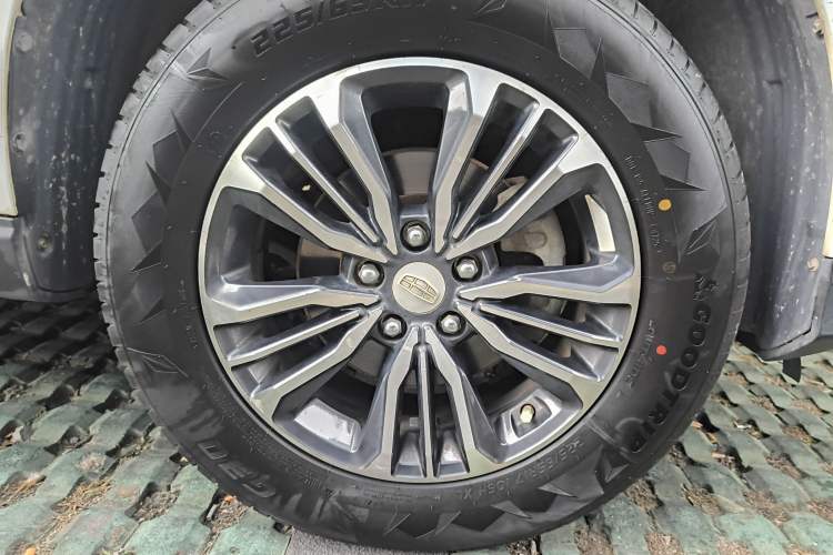 Used Geely Auto Vision X6 2018 1.8L Manual 4G Connect Luxury Edition