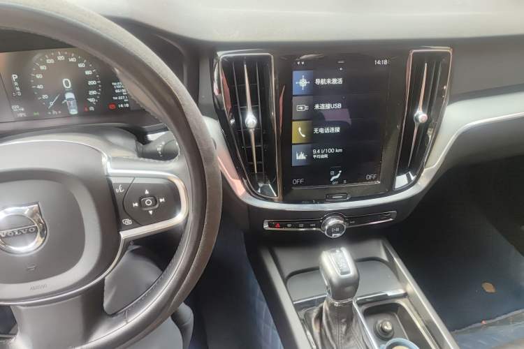 Used Volvo S60 2020 T4 Zhiyi Luxury Edition
