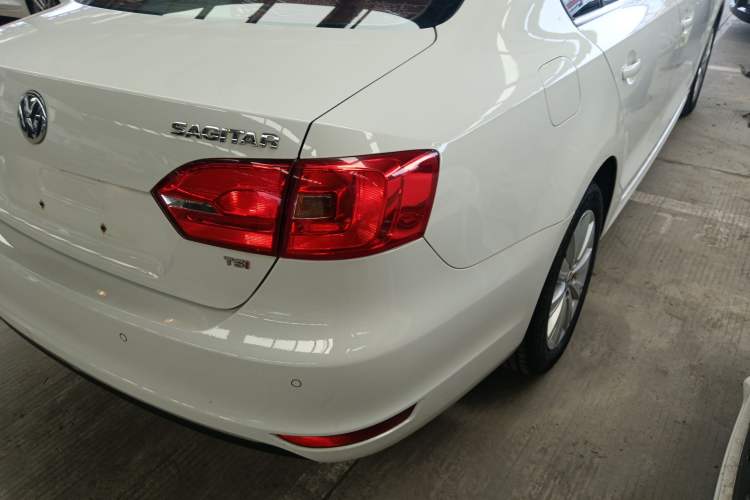 Used Volkswagen Sagitar 2014 Revised Version 1.4TSI Automatic Luxury Edition