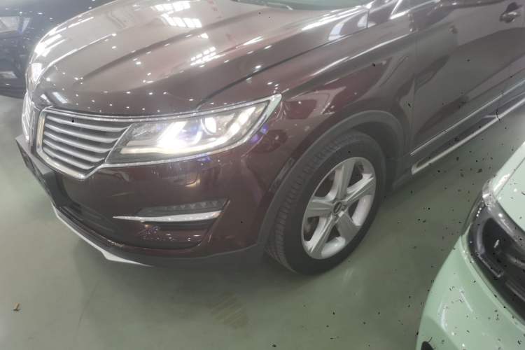 Used Lincoln MKC 2016 2.0T Two-Wheel Drive Deluxe Edition
