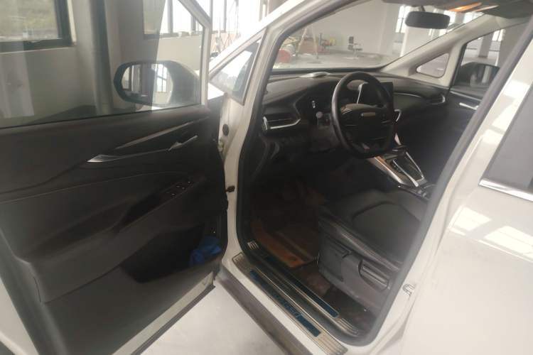 Used SAIC MAXUS G50 2019 1.5T Automatic Elite Edition China V Standard Driver Seat