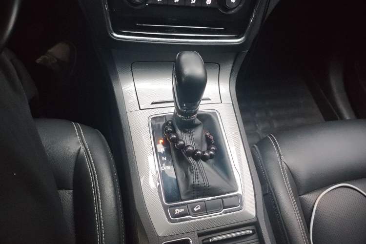 Used Roewe RX5 2018 20T Two-Wheel Drive Automatic Flagship Edition