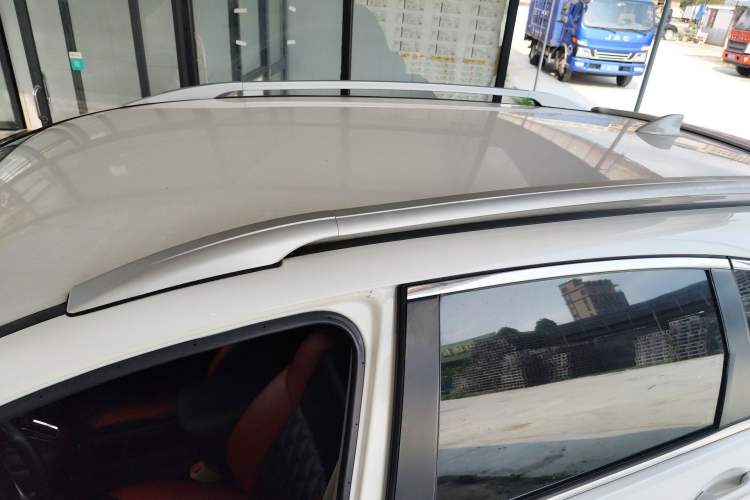 Used Honda CR-V 2016 2.0L Two-Wheel Drive Classic Edition Roof