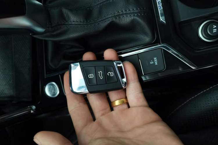 Used Volkswagen Passat New Energy 2020 430 PHEV Hybrid Luxury Edition China VI Standard