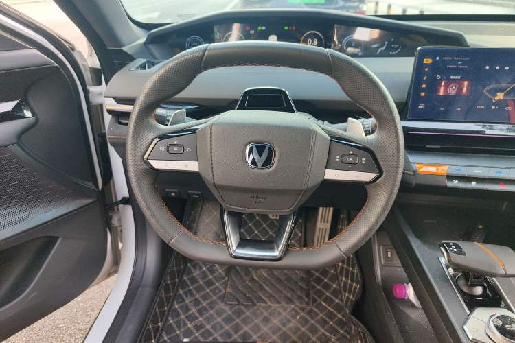 Used CHANGAN UNI-V 2024 1.5T Prestige Sport Edition Steering Wheel