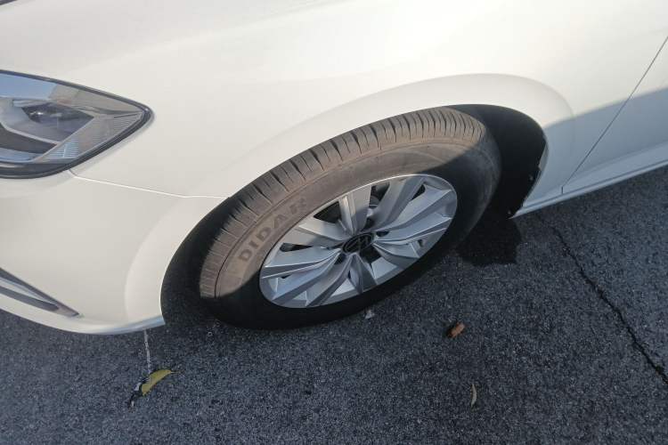 Used Volkswagen Lavida 2023 1.5L Automatic De Yi Edition