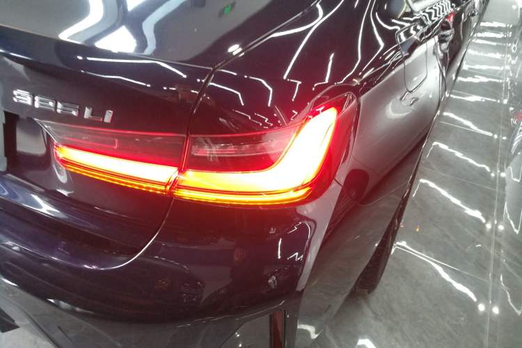 Used BMW 3 Series 2023 325Li M Sport Package Exterior 3