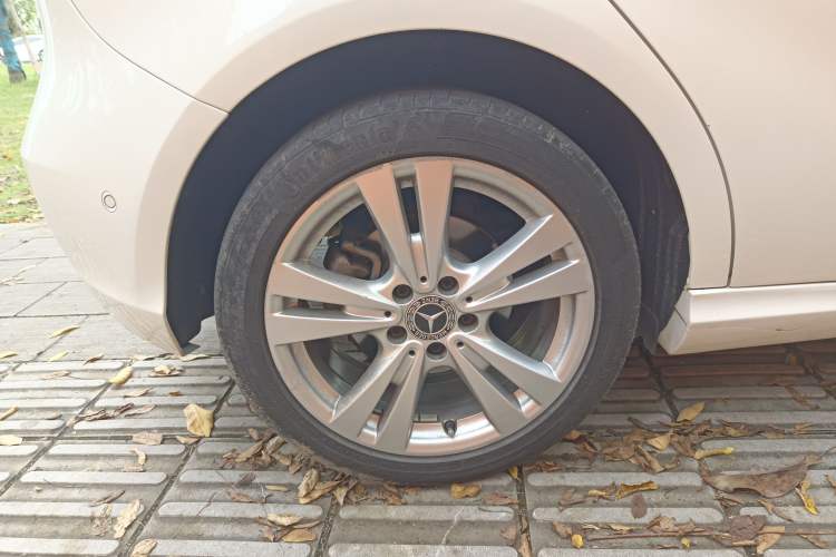 Used Mercedes-Benz A-Class (Import) 2017 Revised A 200 Dynamic Edition
