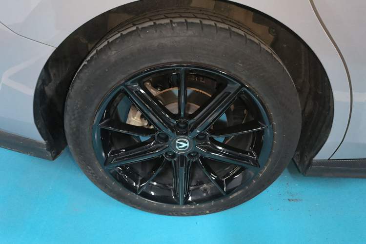 Used Changan UNI-V 2023 1.5T Prestige Model
