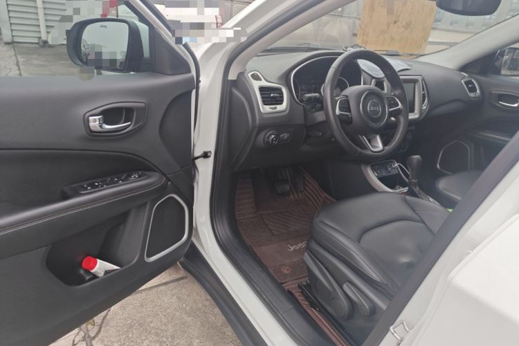 Used Jeep Compass 2017 200T Automatic Family Edition
