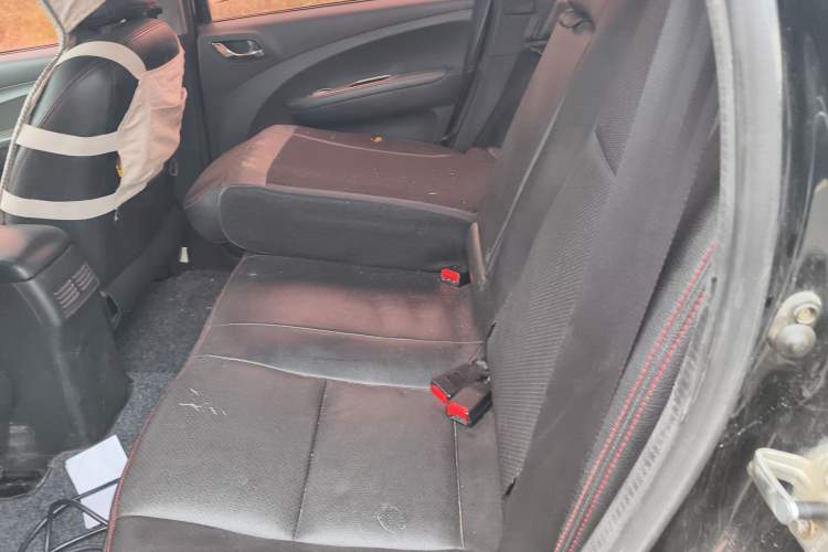 Used FORTHING Joyear X5 2013 1.6L Manual Luxury Model China IV Standard Left Rear Seat