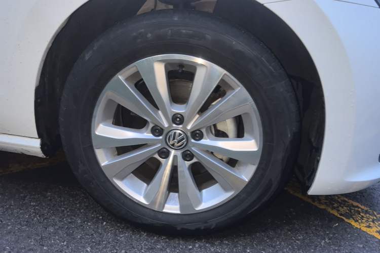 Used Volkswagen Golf Sportsvan 2016 230TSI Automatic Trend Edition
