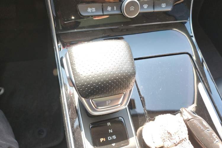 Used Roewe RX5 MAX 2019 400TGI Automatic 4G Connect Luxury Edition
