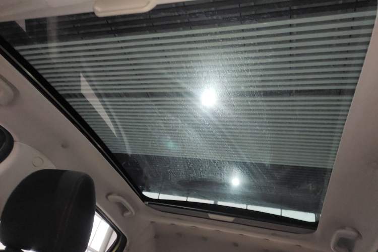 Used CHANGAN Benni 2015 1.4L IMT Sunroof Version China IV Standard
