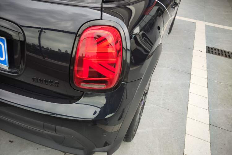 Used MINI 2023 1.5T COOPER Midnight Escape Special Edition
