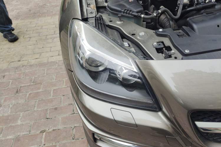 Used Mercedes-Benz SLK-Class 2011 SLK 200 Luxury Sports Model