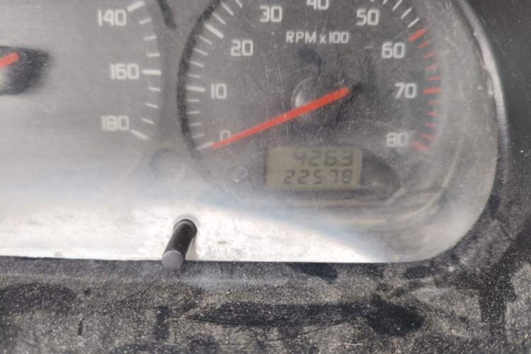 Used Jinbei Hiace 2014 2.0L 5th-Gen Power King Comfort Version V19