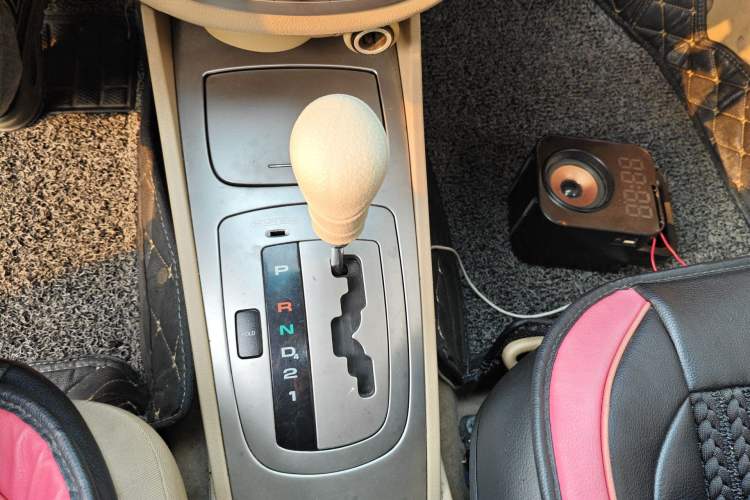 Used Buick Excelle 2011 1.6LX-AT Gear Lever