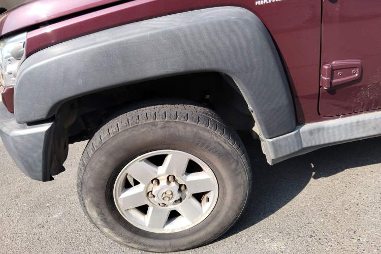 Used BAIC Off-Road BJ40 2016 40L 2.0T Manual Two-Wheel Drive Luxury Edition