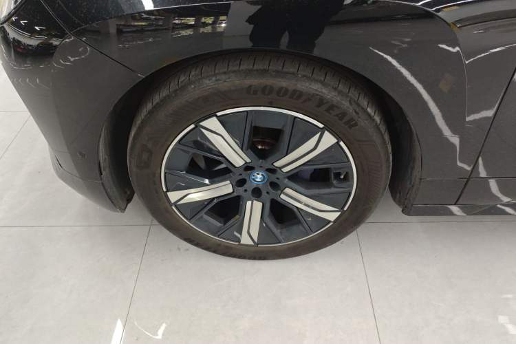 Used BMW iX 2022 xDrive40

