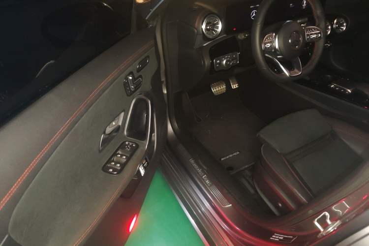 Used Mercedes-Benz CLA 2023 CLA 200 Shooting Brake Driver Seat