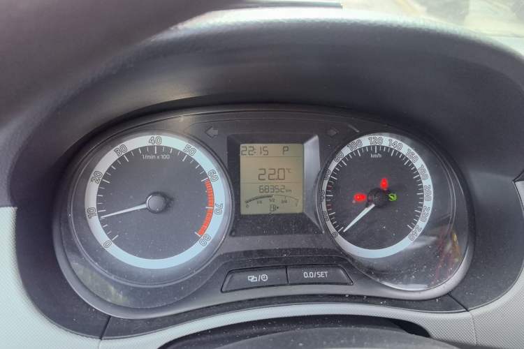 Used Skoda Fabia 2016 1.4L Automatic Car Enjoy Edition
