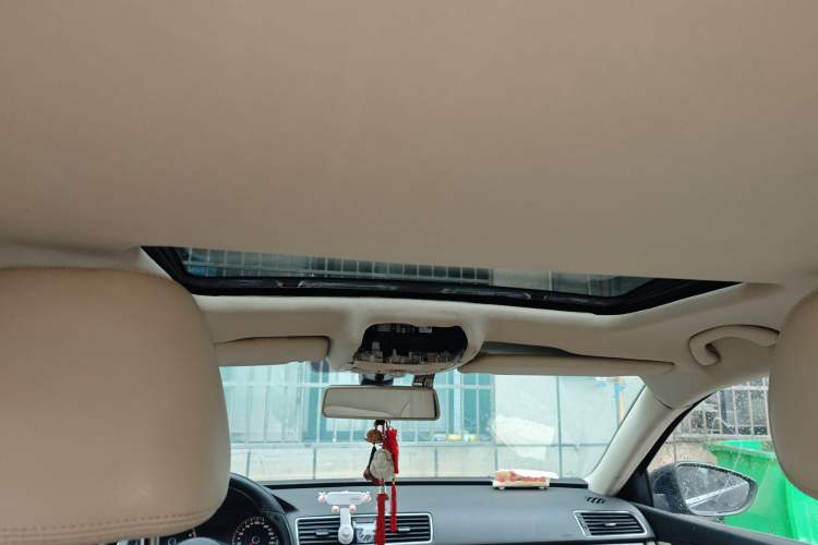 Used Volkswagen Passat 2014 1.8TSI Automatic Prestige Edition Headliner