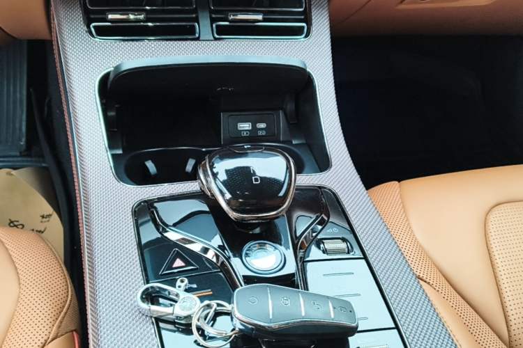 Used BYD Han 2022 EV Genesis Edition 715 km Front-Wheel-Drive Flagship Model
