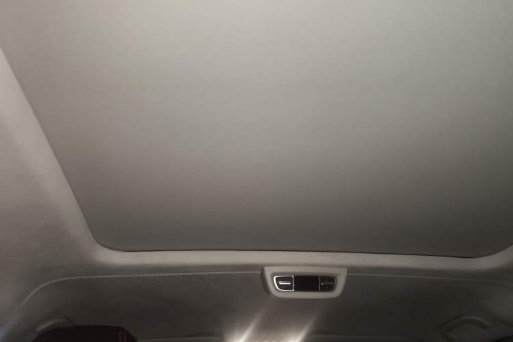 Used Mercedes-Benz V-Class 2022 V 260 L Long-wheelbase Luxury Edition Headliner