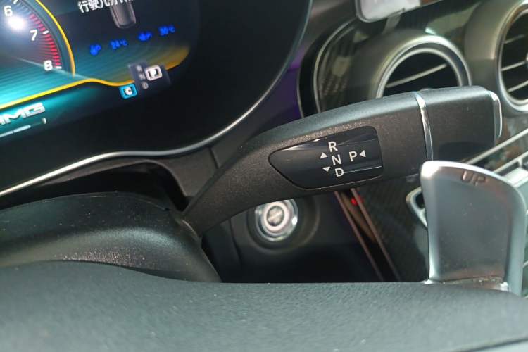 Used Mercedes-Benz C-Class AMG 2019 AMG C 43 4MATIC Estate Special Edition Gear Lever