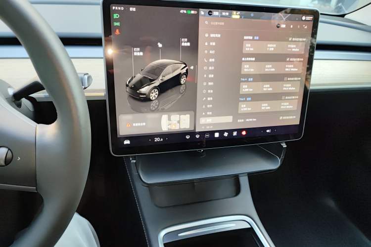 Used Tesla Model Y 2023 Long-Range All-Wheel-Drive Version