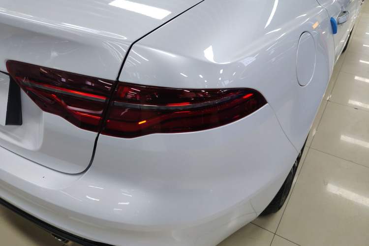 Used Jaguar XEL 2020 2.0T 200 PS S Advanced Elegance Edition
