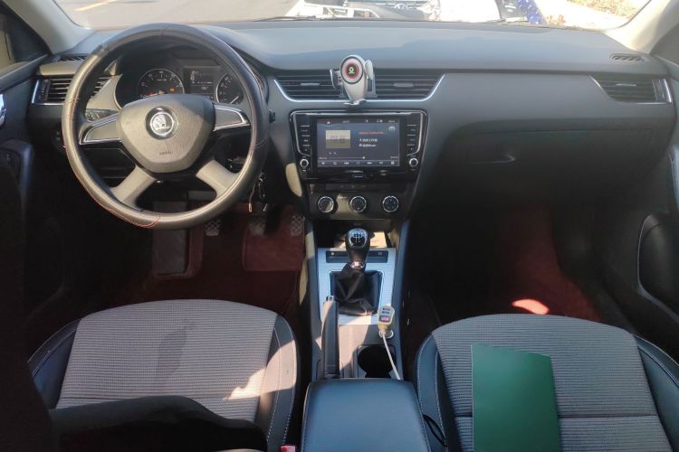 Used Skoda Octavia 2015 1.6L Manual Yijie Edition

