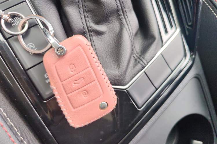 Used Volkswagen Tayron 2019 330TSI Two-Wheel Drive Luxury Model China VI Standard
