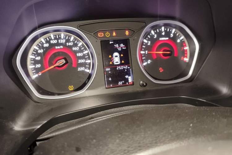 Used Soueast DX3 2018 1.5L Manual Luxury Model Odometer Close Up