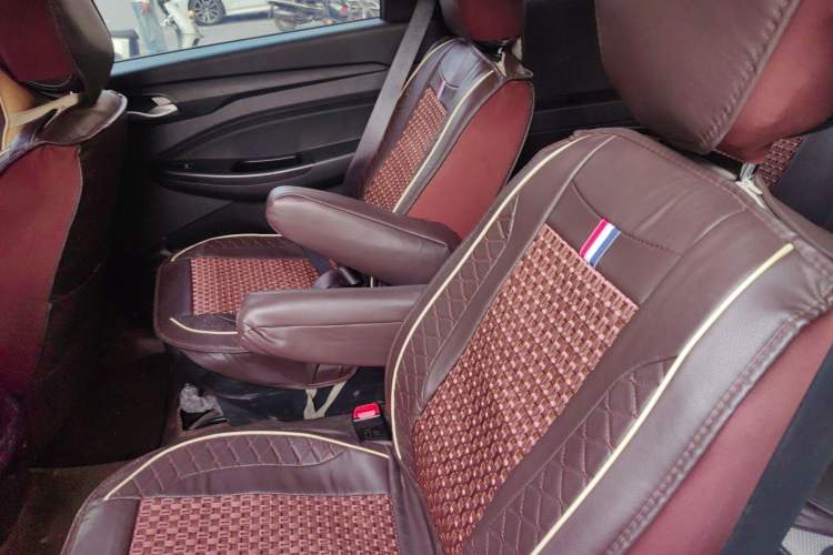 Used Wuling Hongguang S3 2019 1.5L Manual Standard Version China VI Standard Left Rear Seat