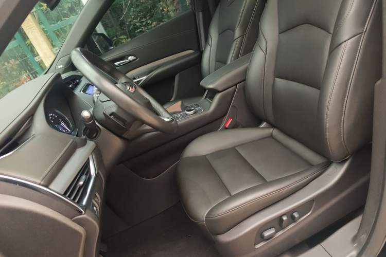 Used Cadillac XT4 2021 28T Two-Wheel Drive Leading Version Left Front Seat