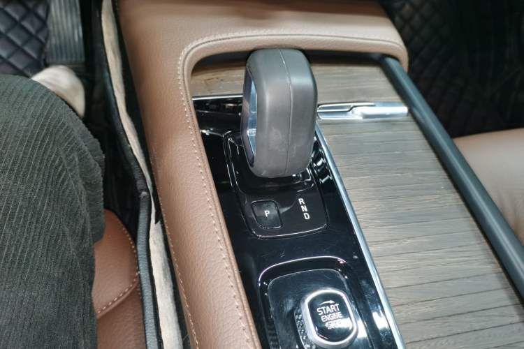 Used Volvo V90 2022 Cross Country B5 AWD Smart Range Edition
