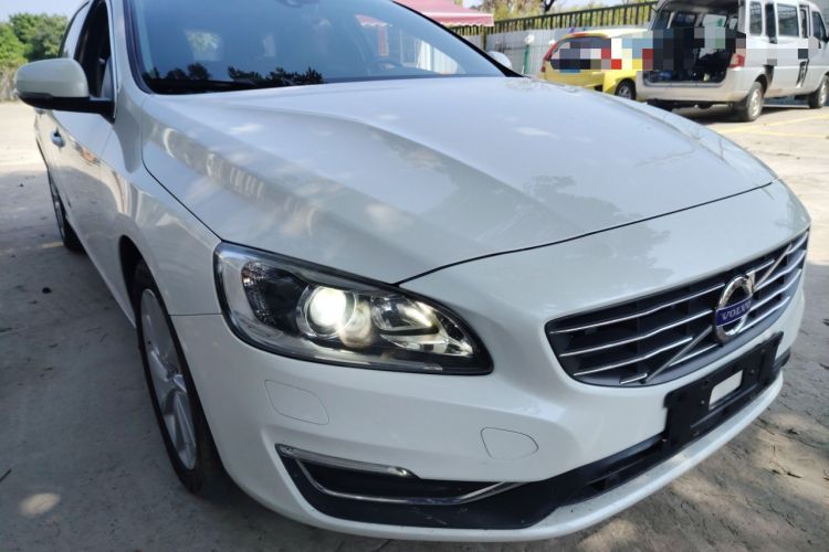 Used Volvo V60 2016 T5 Zhiyi Edition
