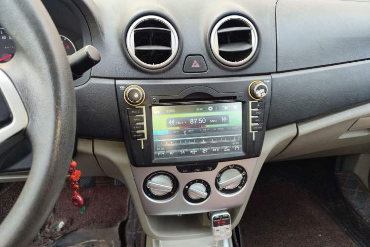 Used Changan Alsvin V3 2012 1.3L Manual Luxury Version China IV Standard