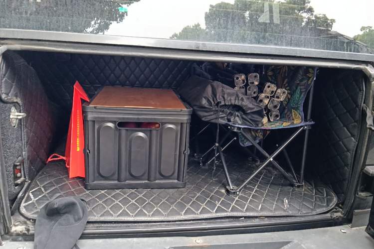 Used BAIC Off-Road BJ40 2016 40L 2.3T Automatic All-Wheel Drive Premium Edition Trunk