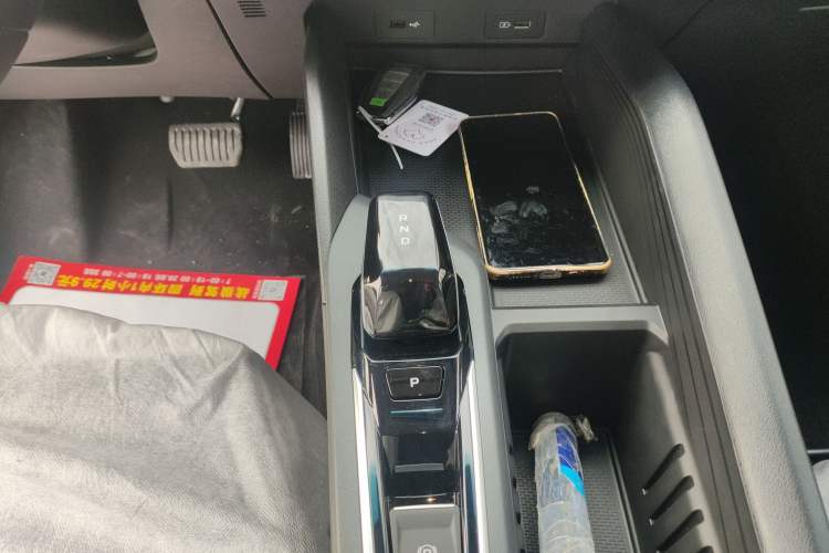 Used Geely Auto Binray 2024 Binrui COOL 1.5T DCT Longteng Edition Gear Lever