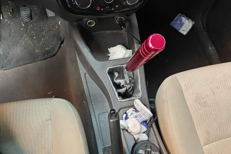 Used Wuling Rongguang V 2018 1.5L Standard Version
