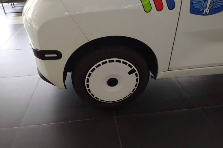 Used Chery QQ Ice Cream 2024 Edition Youth Version 205km Sundae