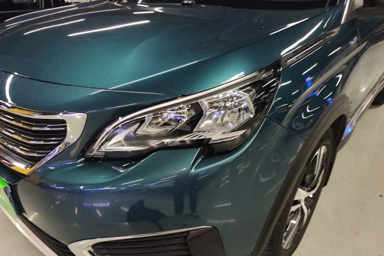 Used Peugeot 5008 2017 380THP 7-Seater Elite Edition
